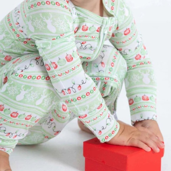 Poppy by Lev Baby Holiday Print Zippered Sleep romper - Picture 2 of 2